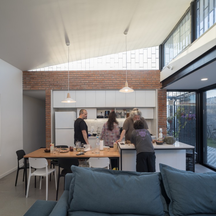 @marcosguiponi - Vivienda Giffuni @tamo_uy